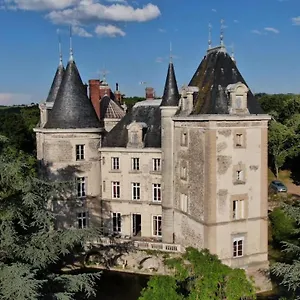 Chateau De Bonnet Les Oules Bed and breakfast