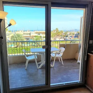 Appartement Studio Port D' Vue Mer Et Sur Les Iles D'or 